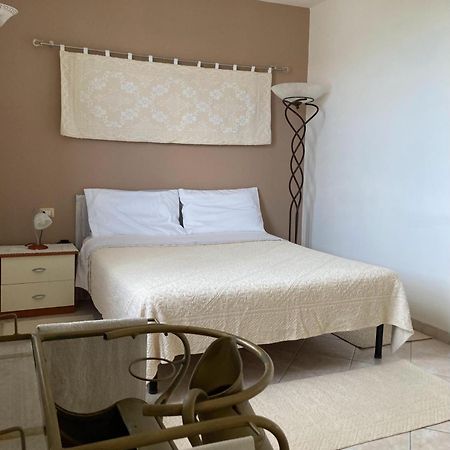 S'Imbusthouse Apartment Ористано Екстериор снимка