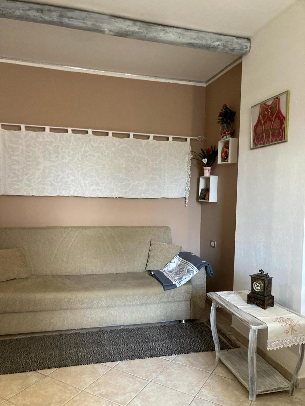 S'Imbusthouse Apartment Ористано Екстериор снимка